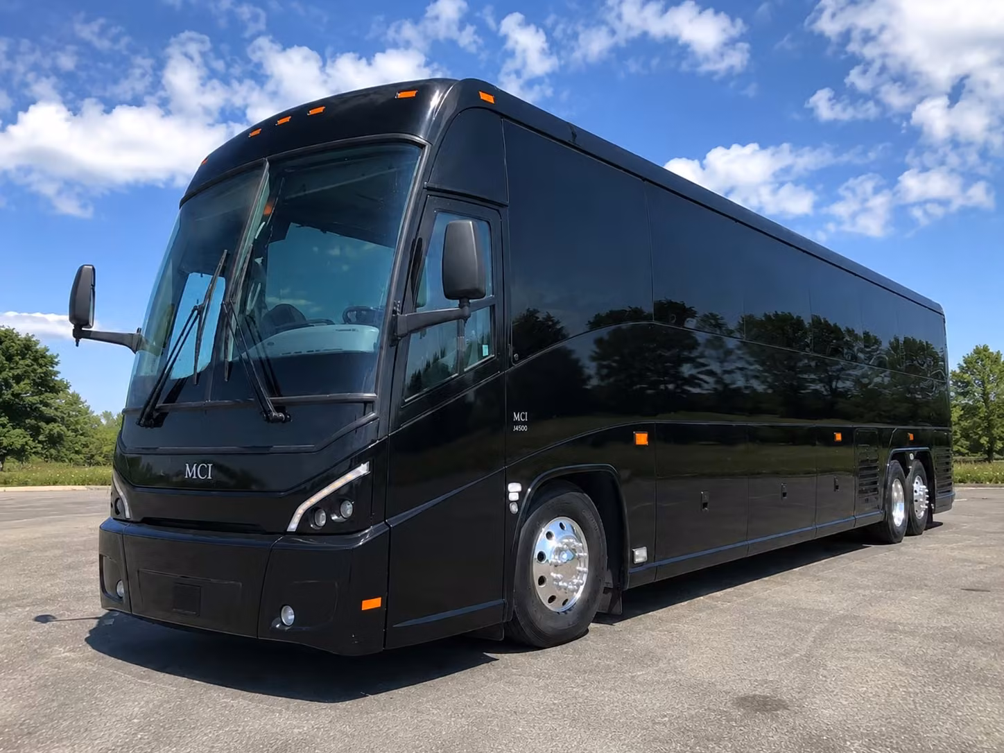 charterbusfayetteville com is ready to handle multi school field trip coordination across fayetteville
